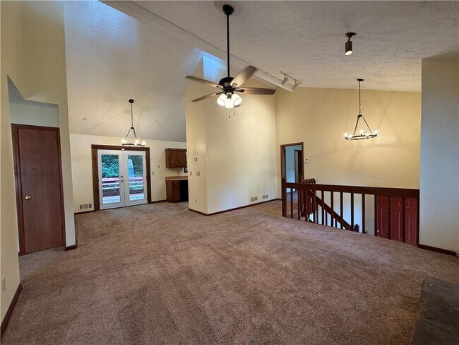 Building Photo - 4069 Shady Dr NW