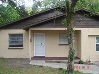 Building Photo - Nice 3 Bedroom 2 Bath