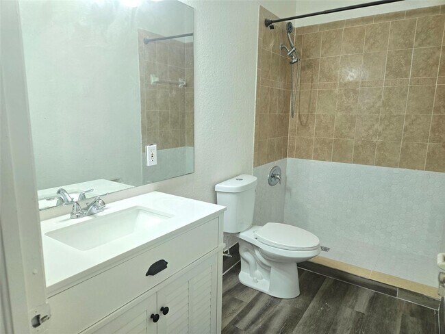 Building Photo - 3684 NW 29th Ct