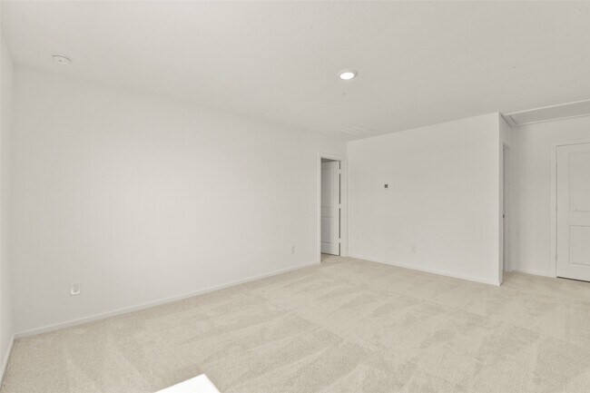 Building Photo - 12403 Mountain Daisy Rd
