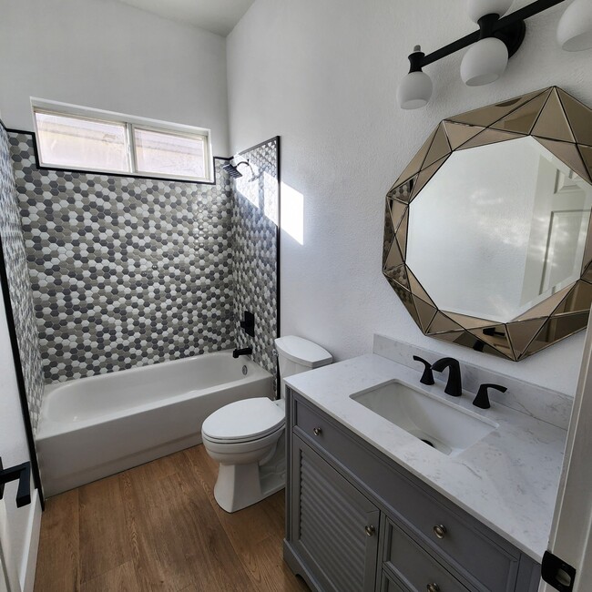 Building Photo - 44010 Royal Troon Dr