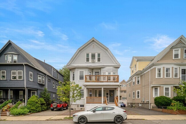 Building Photo - 124 Pearson Rd