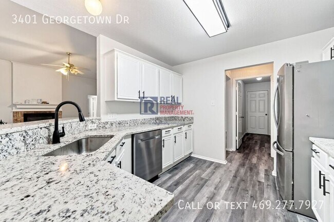 Building Photo - 3401 Georgetown Dr