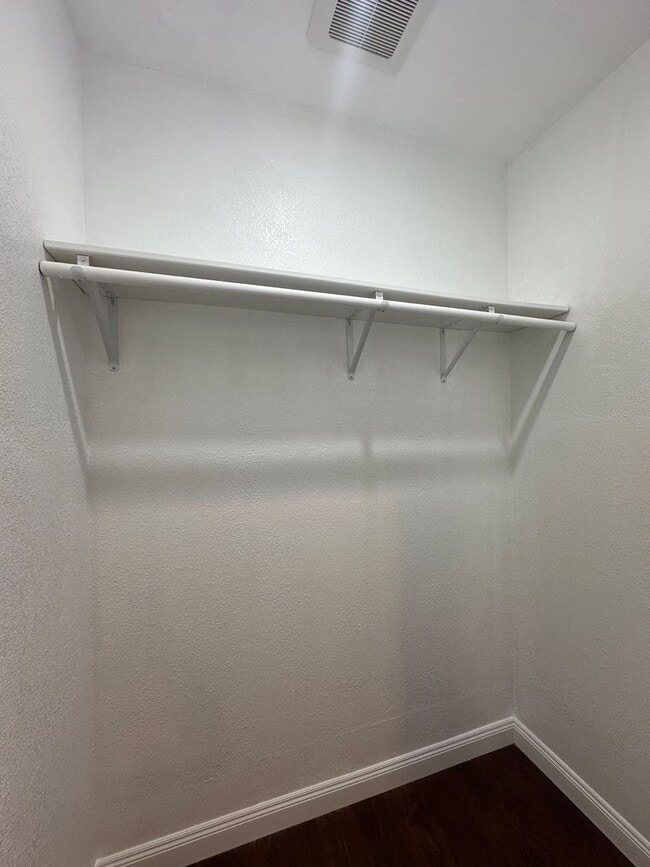 Building Photo - Tran 59th Triplex