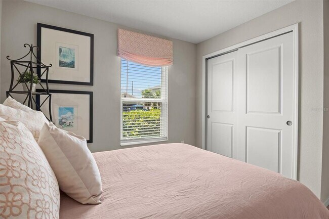 Building Photo - 104 Sunfish Dr