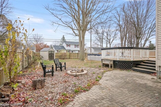 Building Photo - 33533 Rhonswood St