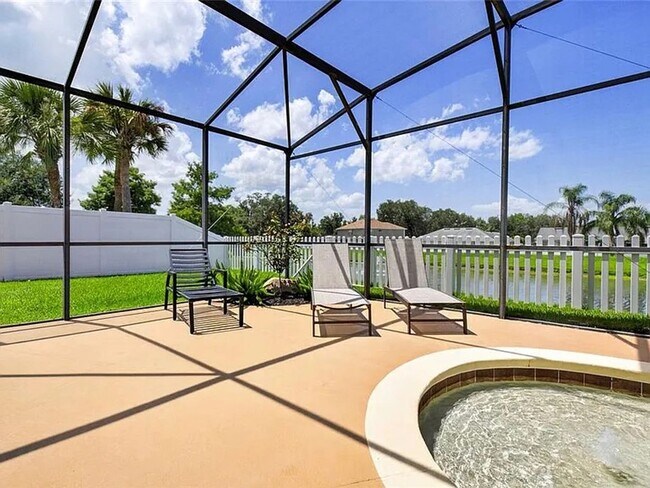 Building Photo - 353 Lake Amberleigh Dr