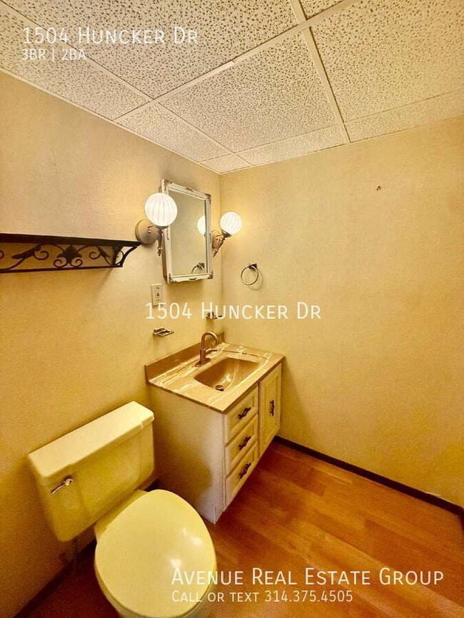Building Photo - 1504 Huncker Dr