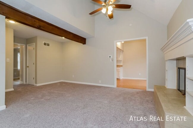 Building Photo - 9336 Greenway Ln