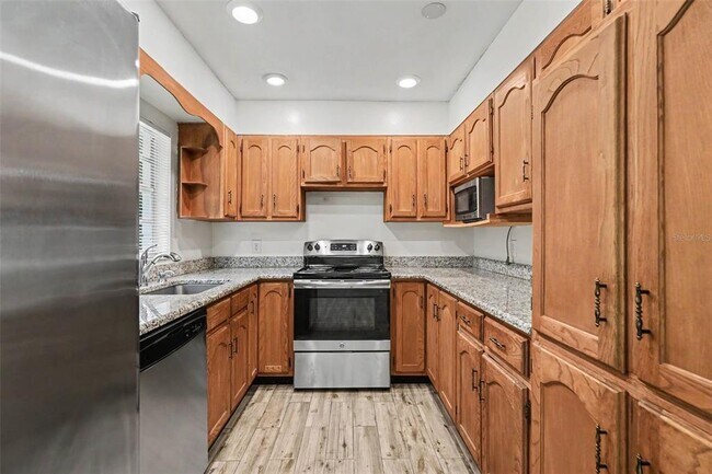 Building Photo - 5328 Lantana St