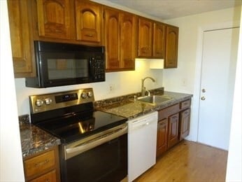 Building Photo - 69 Highview Dr
