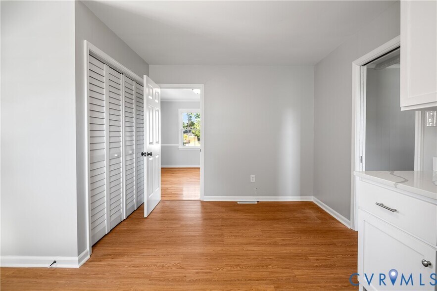 Building Photo - 3908 Pfost Ave