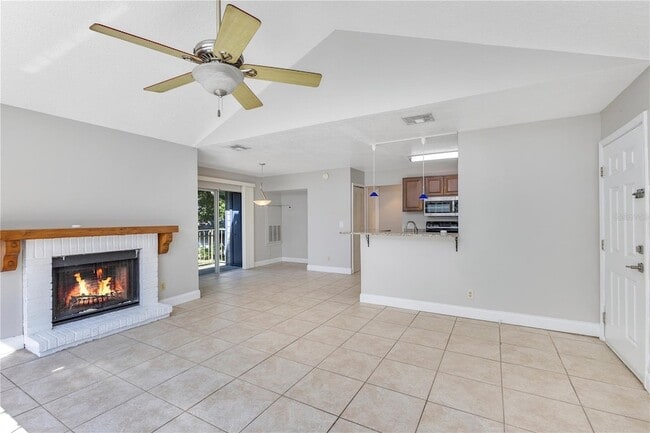 Building Photo - 955 Forest Ridge Ct