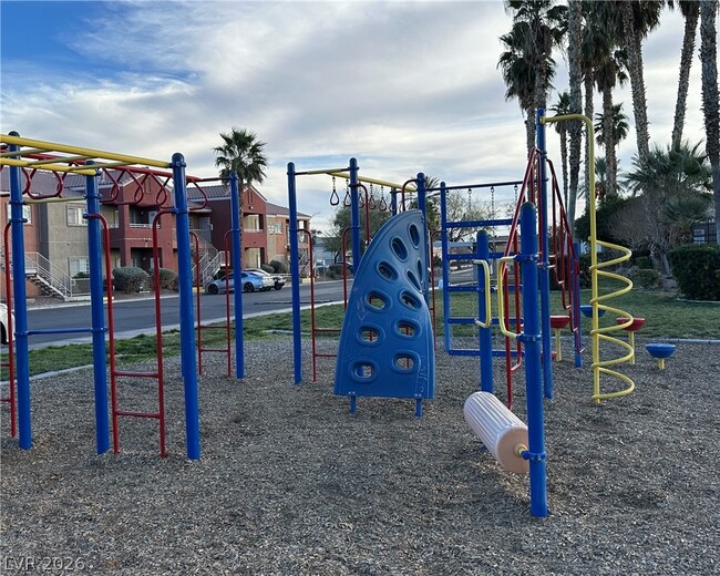 Building Photo - 4730 E Craig Rd