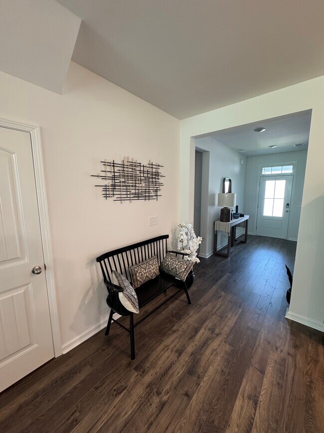 Building Photo - 5435 Shelly Lynn Dr