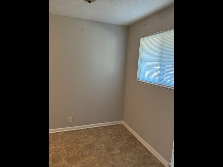 Using 17 - 276 White Bridge Pike