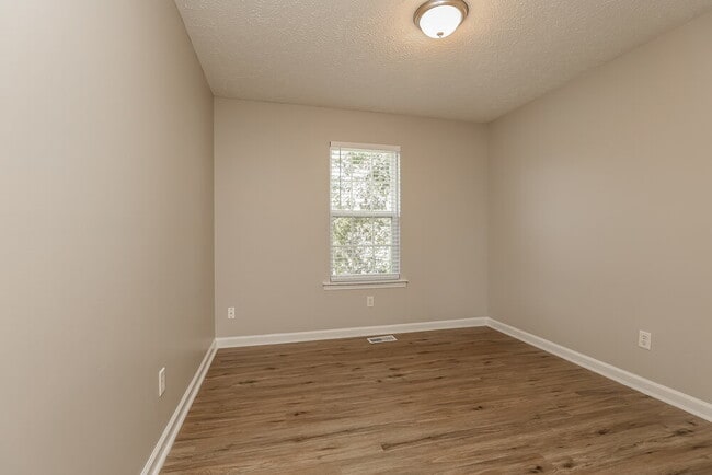 Building Photo - 1171 Osborne Ln