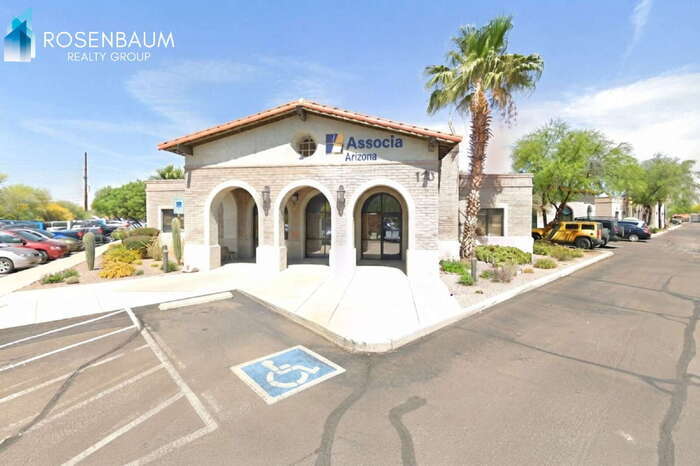 Building Photo - 2525 N Alvernon Way