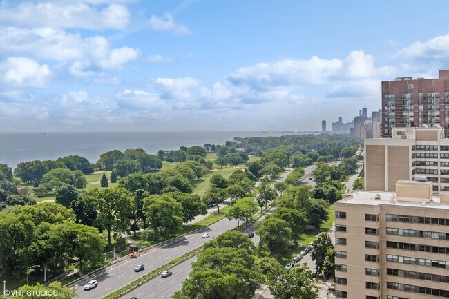 Building Photo - 4250 N Marine Dr