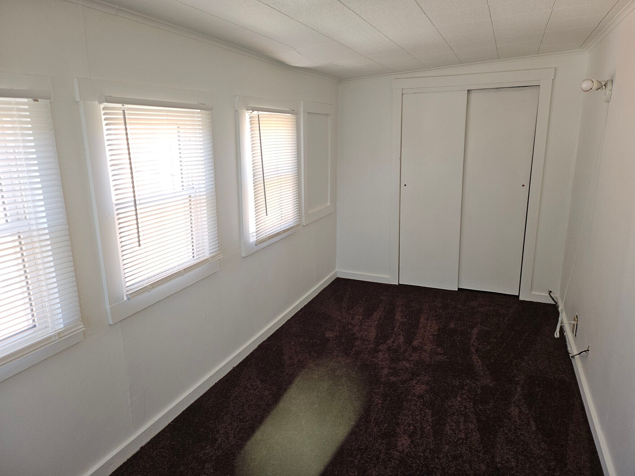 Bonus room - 777 Center St