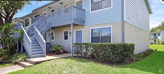 Building Photo - 700 W Pope Rd