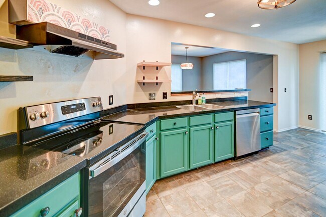 Building Photo - 1398 Prairie Rose Dr
