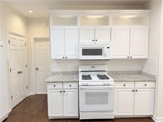 Building Photo - 4041 Vinings Mill Ct