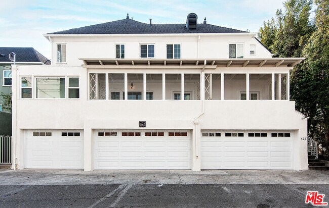 Building Photo - 422 Smithwood Dr