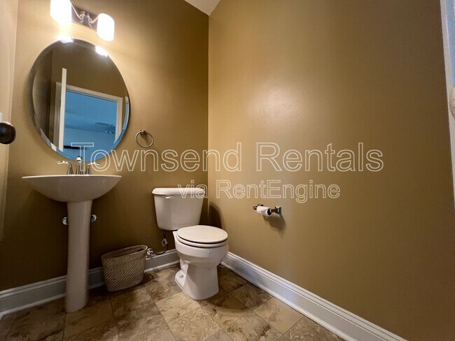 Building Photo - 4411 Low Oak Ct