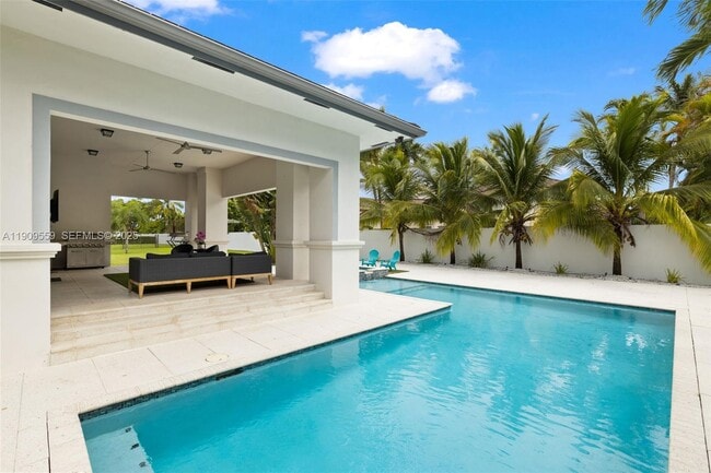 Building Photo - 9580 SW 101st Terrace