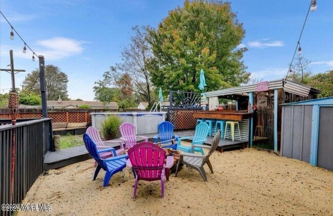 Building Photo - 247 Sprucewood Dr