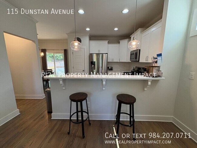 Building Photo - 115 Dunstan Ave