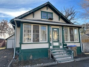 Building Photo - House- NE