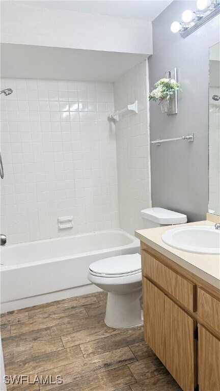 Building Photo - 3636 Boca Ciega Dr