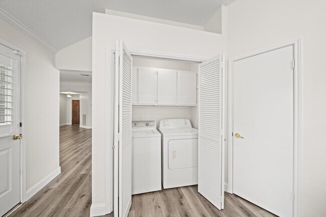 Building Photo - 2727 N Peach Hollow Cir