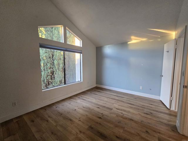 Building Photo - 2135 E Valley Pkwy