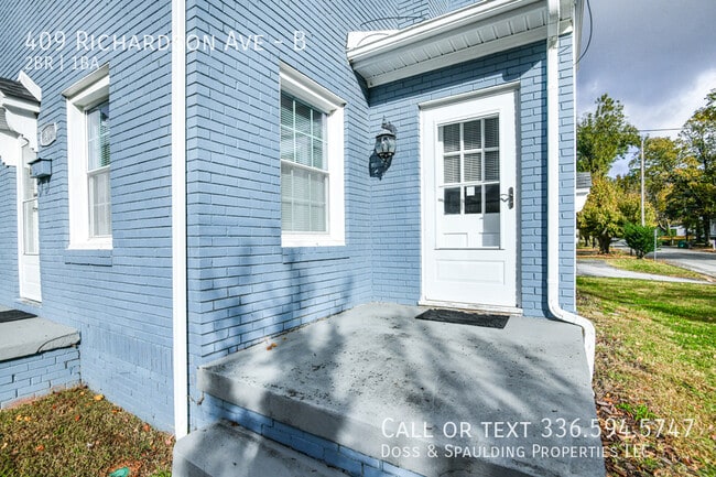 Building Photo - 409 Richardson Ave