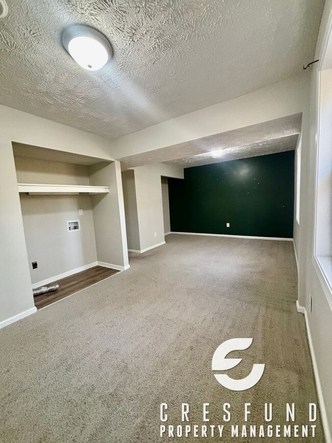 Building Photo - 4 BED, 2 BATH AVAILABLE AND READY FOR MOVE IN TODAY!