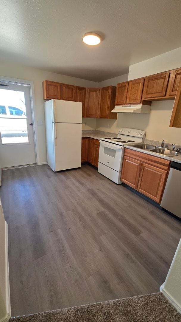 Building Photo - $1111 | 1BR/1BA | Cozy Lower Duplex Unit in Fountain Valley