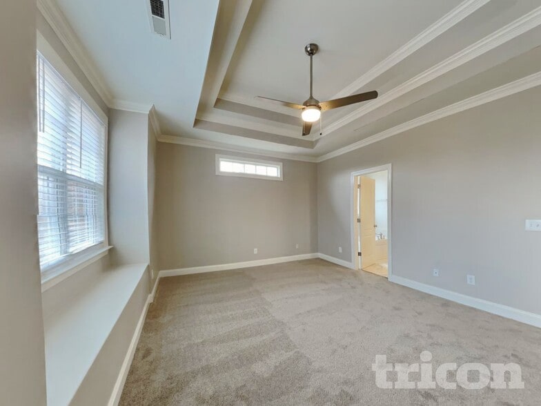 Building Photo - 2905 Walbrook Terrace