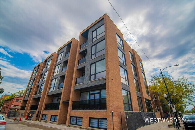 Building Photo - 2355 W Flournoy St