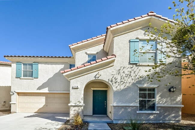 Building Photo - 710 Loughton St