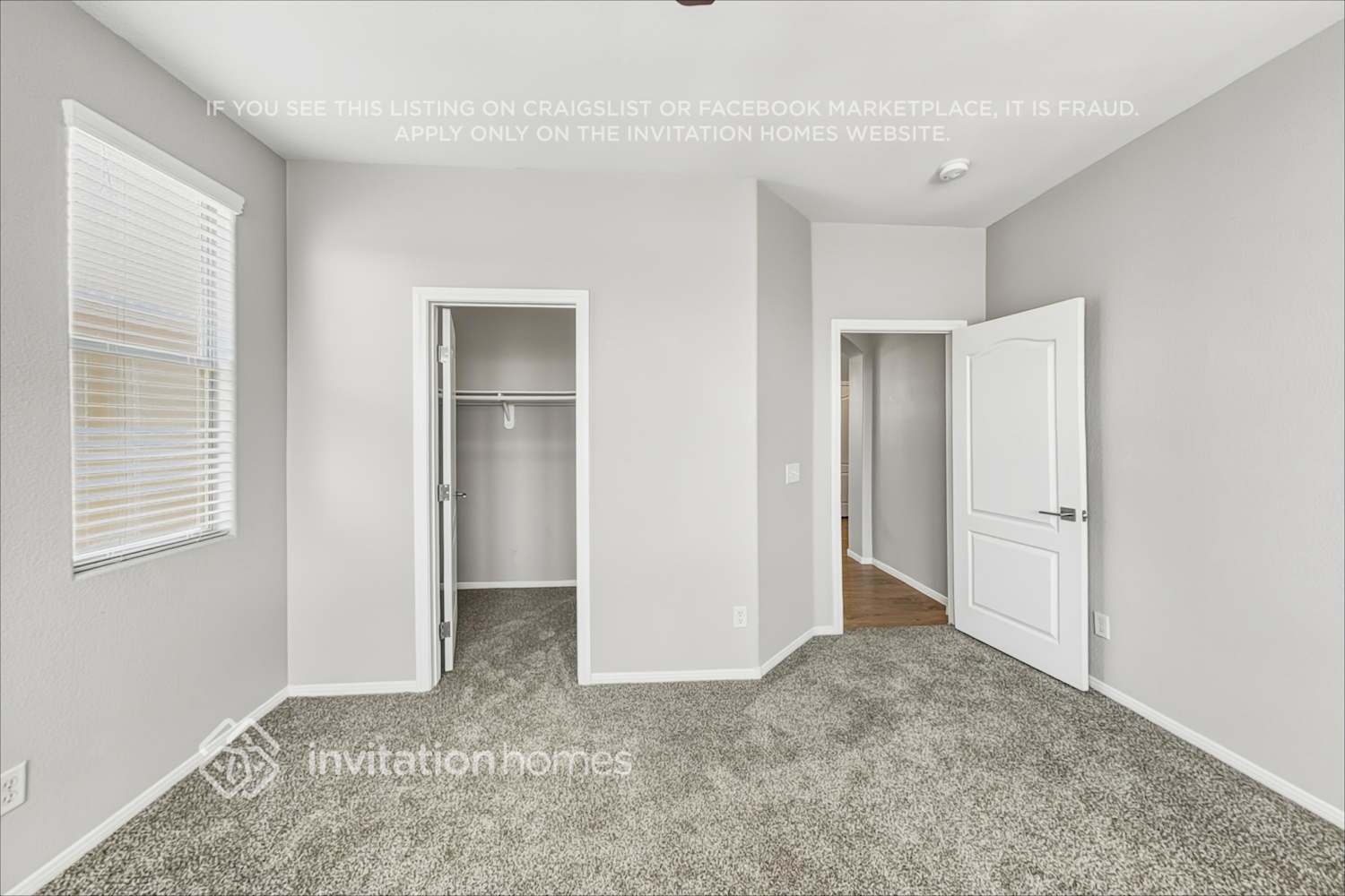 Building Photo - 4028 Villeroy Ave