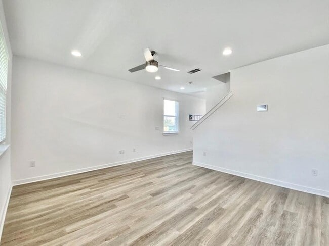 Building Photo - 1825 Bonham Ln