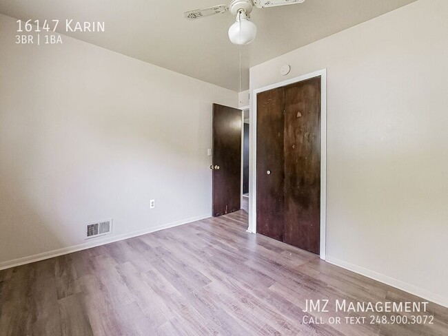 Building Photo - 16147 Karin-