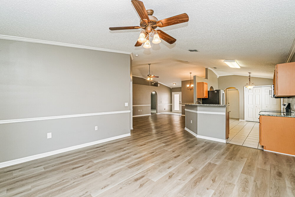 Building Photo - 12934 Lake Vista Dr