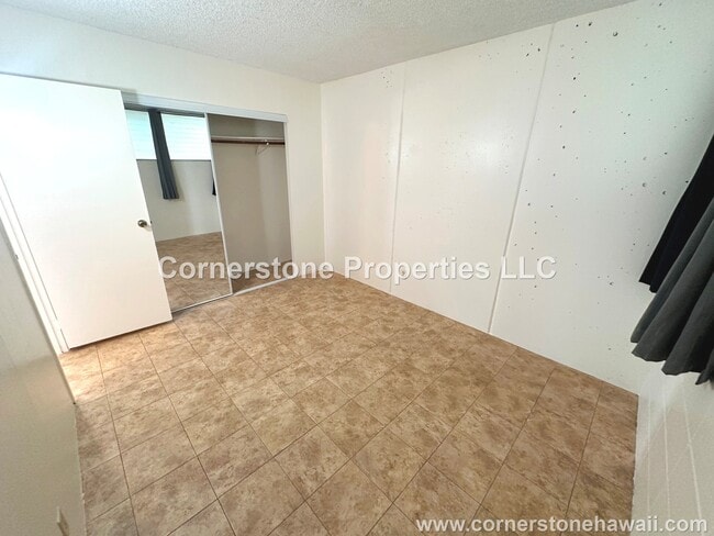 Building Photo - 95-2057-2057 Waikalani Pl