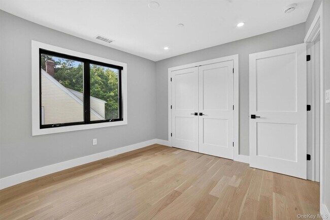 Building Photo - 23 Hudson Ave