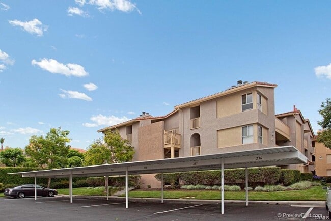 Building Photo - 48 Corniche Dr