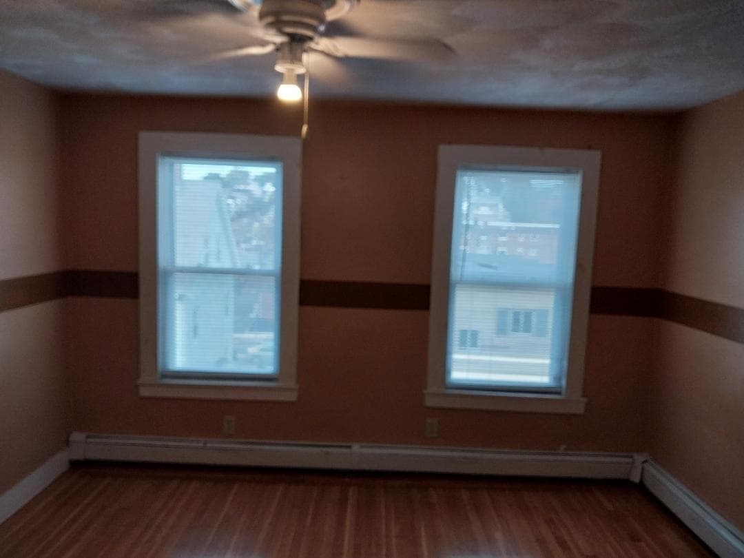 Building Photo - 7 Hillside Ave